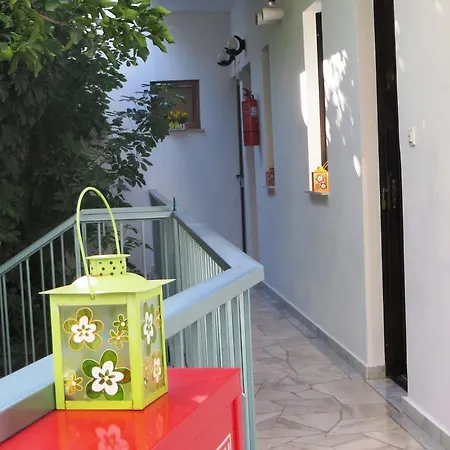 Blue Sky 아파트 *