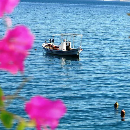 Blue Sky 아파트 시로피가도