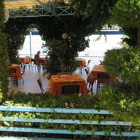 Blue Sky 아파트 *